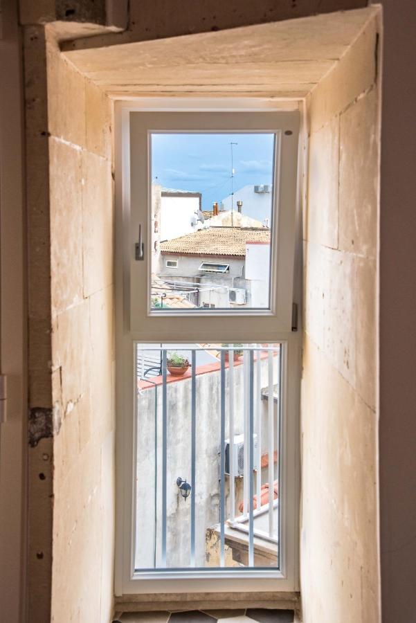 Dimora Di Levante- Ortigia Holidays Syrakusa Exteriör bild